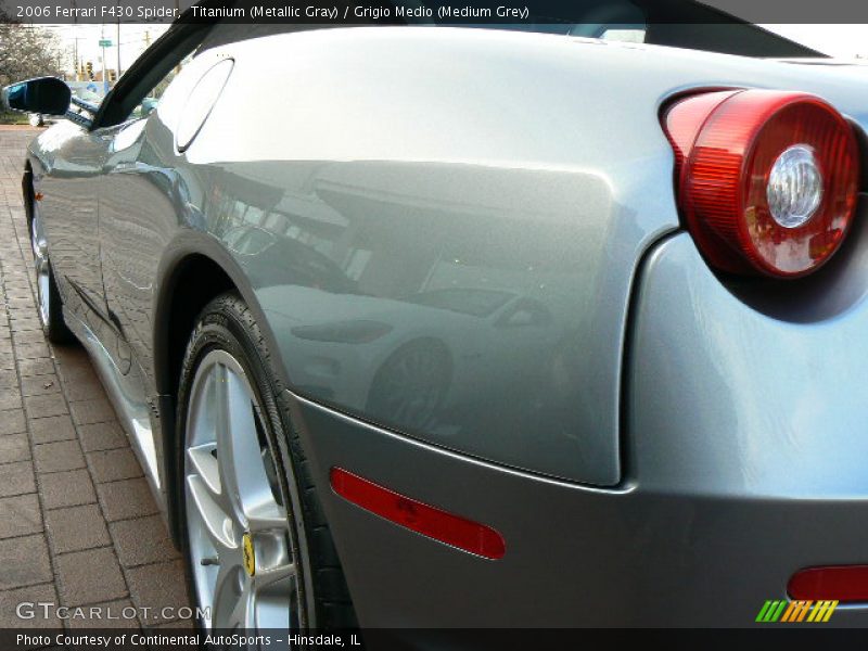 Titanium (Metallic Gray) / Grigio Medio (Medium Grey) 2006 Ferrari F430 Spider