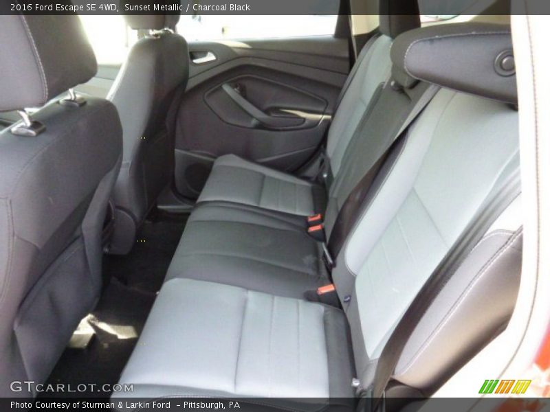 Sunset Metallic / Charcoal Black 2016 Ford Escape SE 4WD
