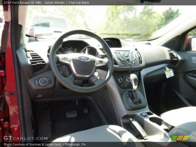 Sunset Metallic / Charcoal Black 2016 Ford Escape SE 4WD