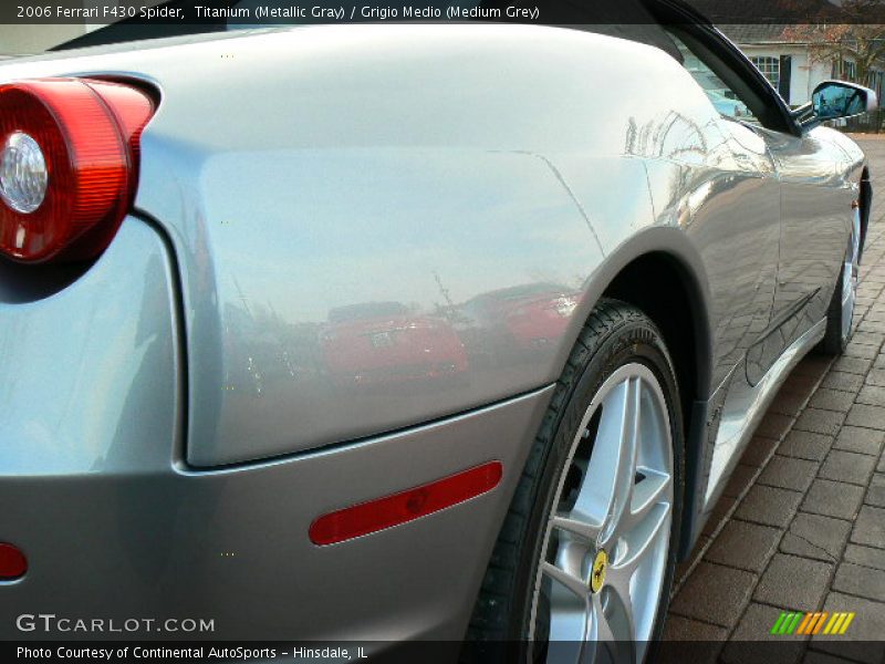 Titanium (Metallic Gray) / Grigio Medio (Medium Grey) 2006 Ferrari F430 Spider