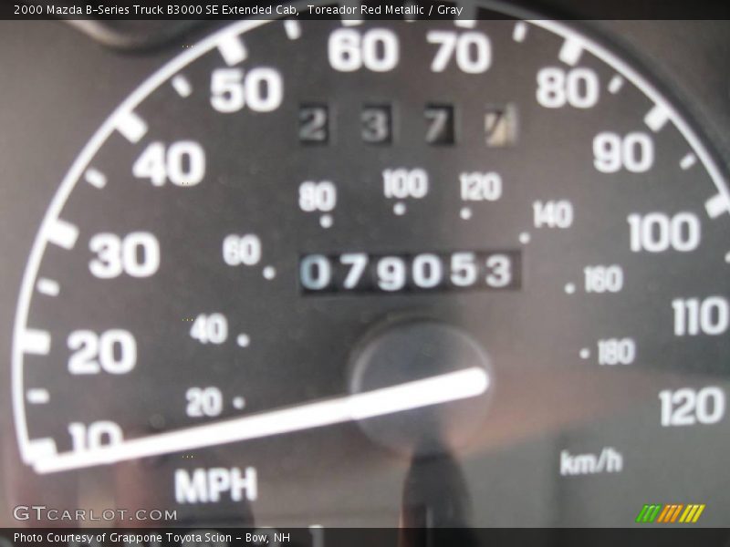 Toreador Red Metallic / Gray 2000 Mazda B-Series Truck B3000 SE Extended Cab