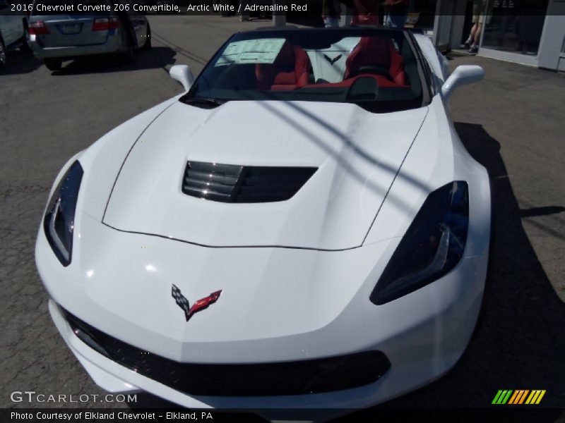 Arctic White / Adrenaline Red 2016 Chevrolet Corvette Z06 Convertible
