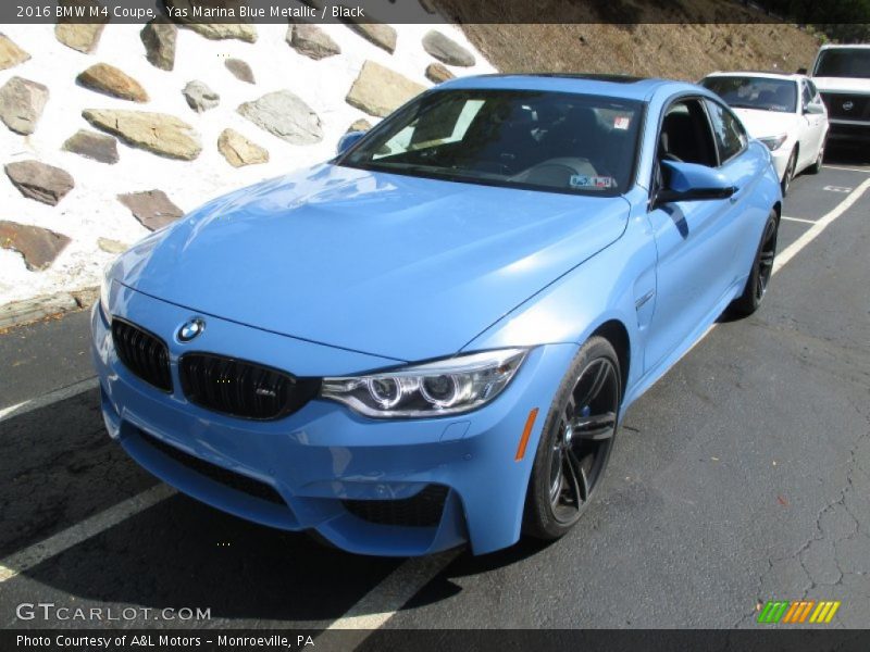 Front 3/4 View of 2016 M4 Coupe