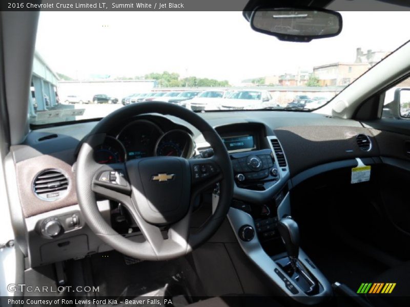 Summit White / Jet Black 2016 Chevrolet Cruze Limited LT