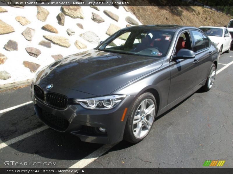 Front 3/4 View of 2016 3 Series 340i xDrive Sedan