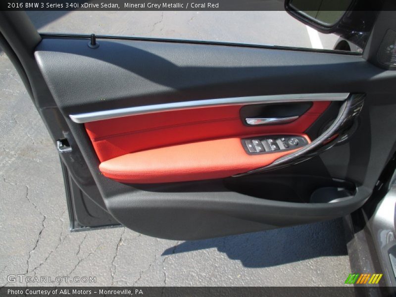 Door Panel of 2016 3 Series 340i xDrive Sedan