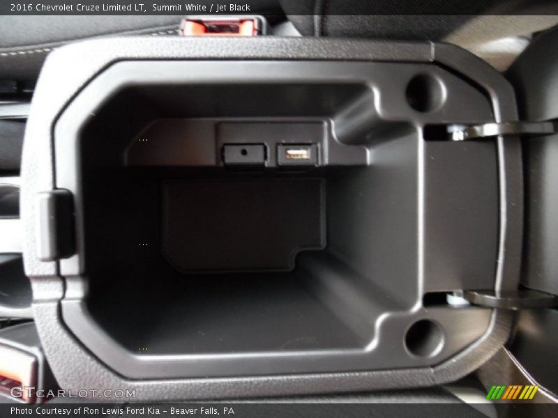 Summit White / Jet Black 2016 Chevrolet Cruze Limited LT