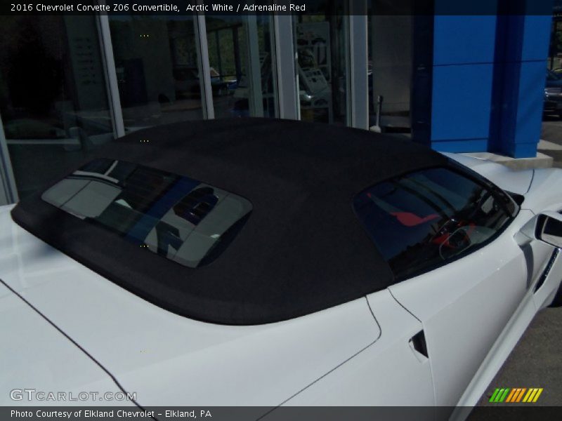 Arctic White / Adrenaline Red 2016 Chevrolet Corvette Z06 Convertible