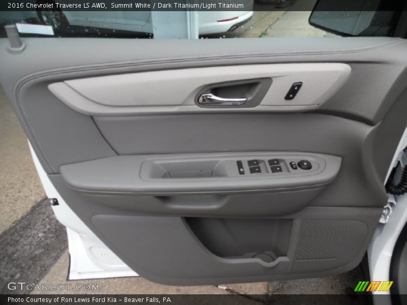 Summit White / Dark Titanium/Light Titanium 2016 Chevrolet Traverse LS AWD