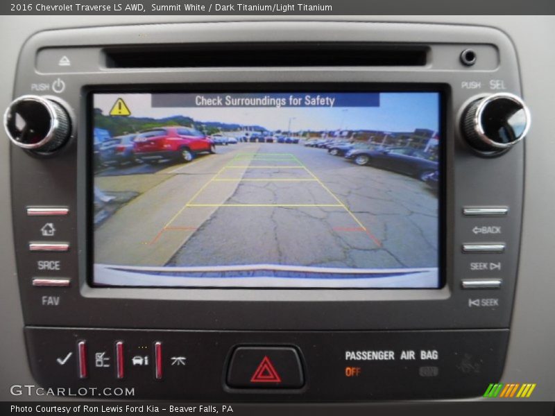 Summit White / Dark Titanium/Light Titanium 2016 Chevrolet Traverse LS AWD