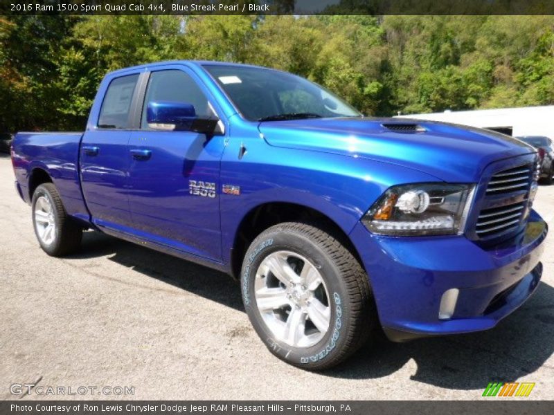 Front 3/4 View of 2016 1500 Sport Quad Cab 4x4