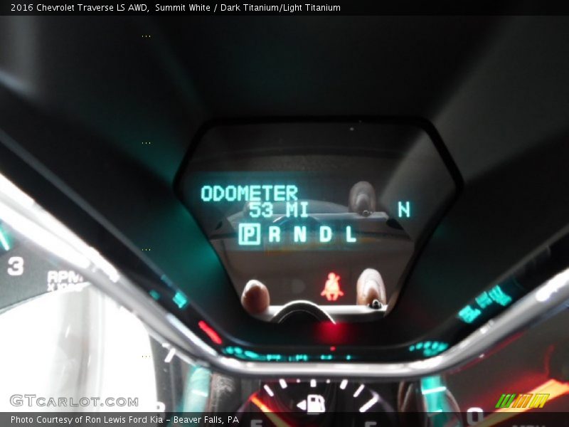 Summit White / Dark Titanium/Light Titanium 2016 Chevrolet Traverse LS AWD