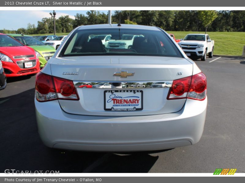Silver Ice Metallic / Jet Black 2013 Chevrolet Cruze LT