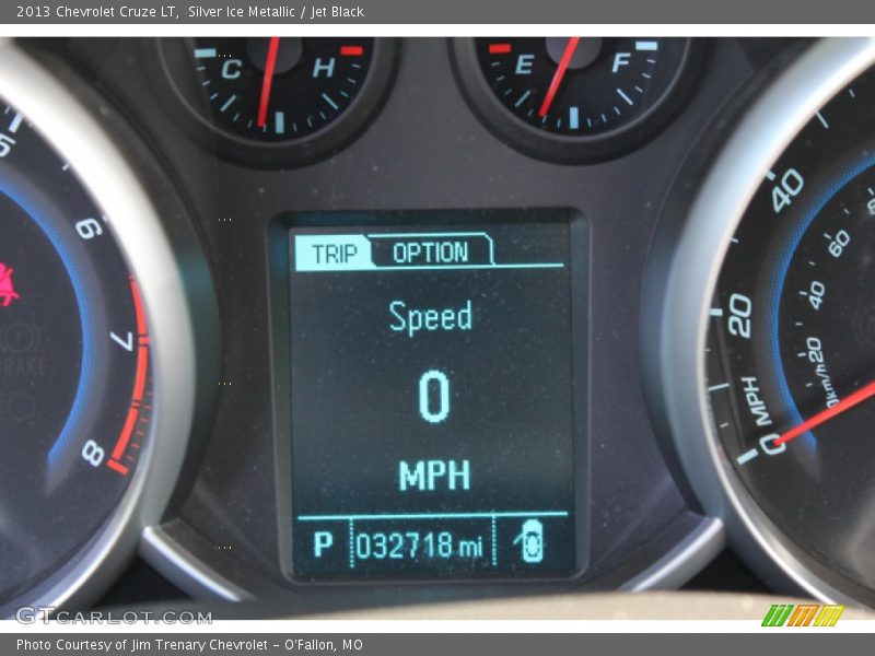 Silver Ice Metallic / Jet Black 2013 Chevrolet Cruze LT
