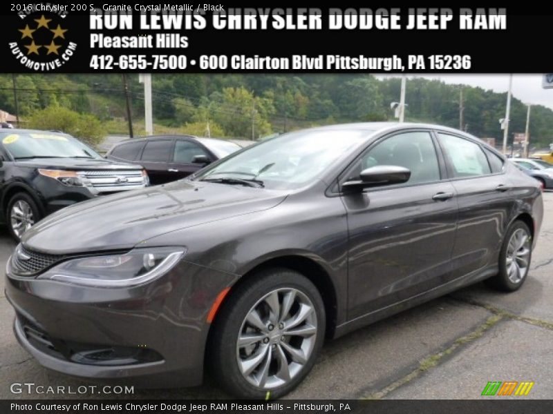 Granite Crystal Metallic / Black 2016 Chrysler 200 S