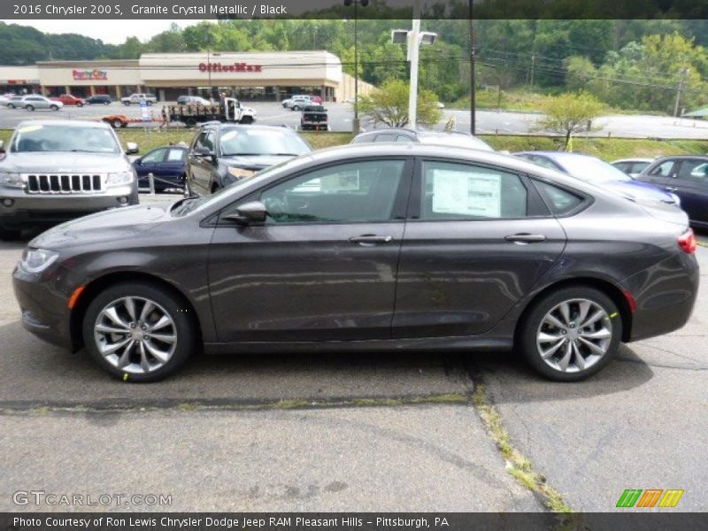 Granite Crystal Metallic / Black 2016 Chrysler 200 S