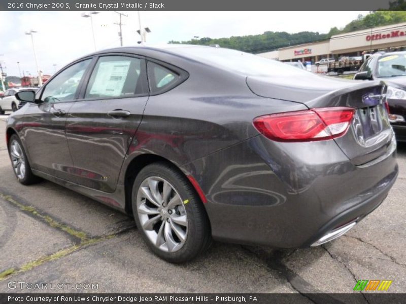 Granite Crystal Metallic / Black 2016 Chrysler 200 S
