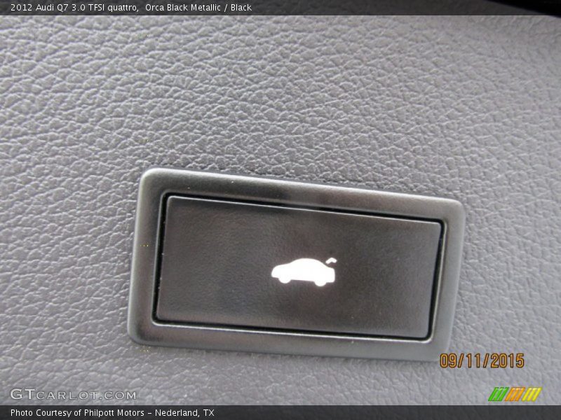Orca Black Metallic / Black 2012 Audi Q7 3.0 TFSI quattro