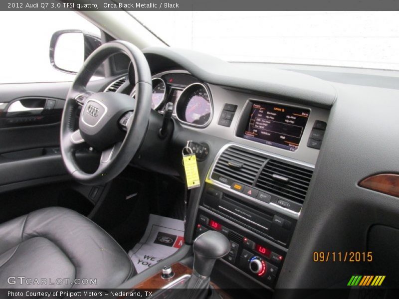 Orca Black Metallic / Black 2012 Audi Q7 3.0 TFSI quattro