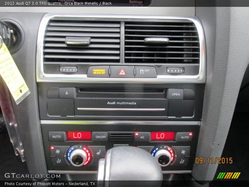 Orca Black Metallic / Black 2012 Audi Q7 3.0 TFSI quattro