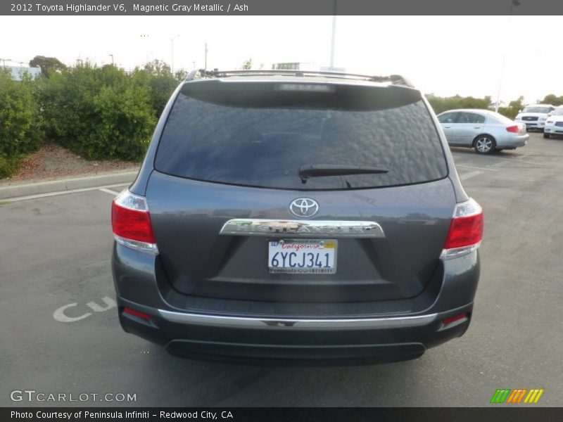 Magnetic Gray Metallic / Ash 2012 Toyota Highlander V6