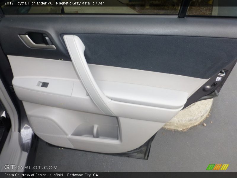 Magnetic Gray Metallic / Ash 2012 Toyota Highlander V6