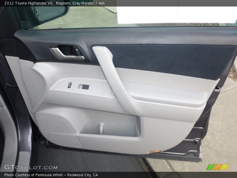 Magnetic Gray Metallic / Ash 2012 Toyota Highlander V6