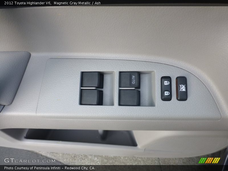 Magnetic Gray Metallic / Ash 2012 Toyota Highlander V6