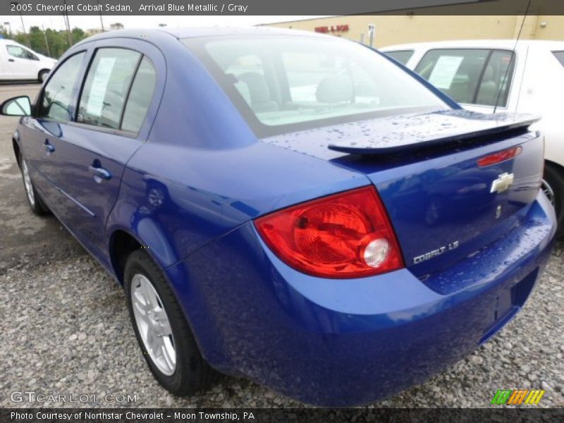 Arrival Blue Metallic / Gray 2005 Chevrolet Cobalt Sedan