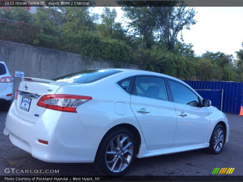 Aspen White / Charcoal 2013 Nissan Sentra SR