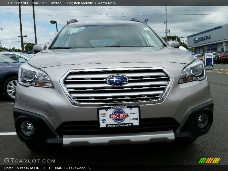 Tungsten Metallic / Warm Ivory 2016 Subaru Outback 2.5i Limited