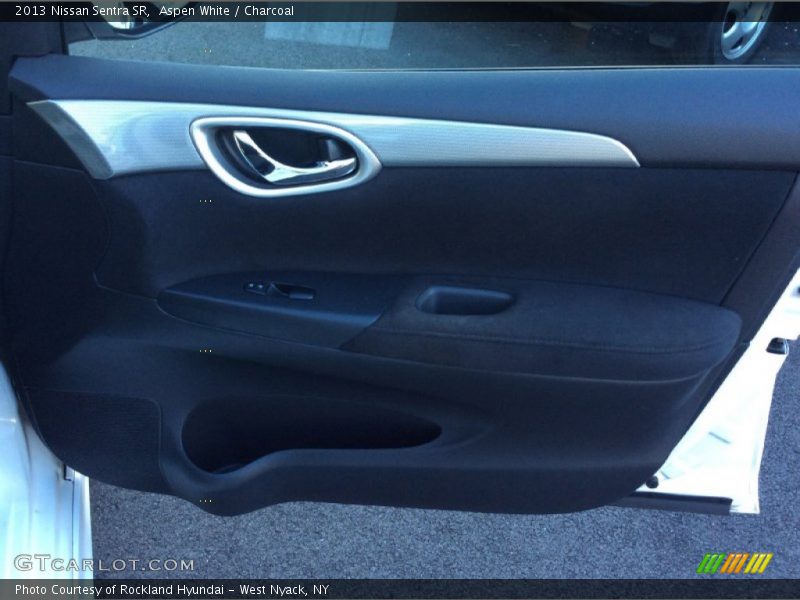Aspen White / Charcoal 2013 Nissan Sentra SR