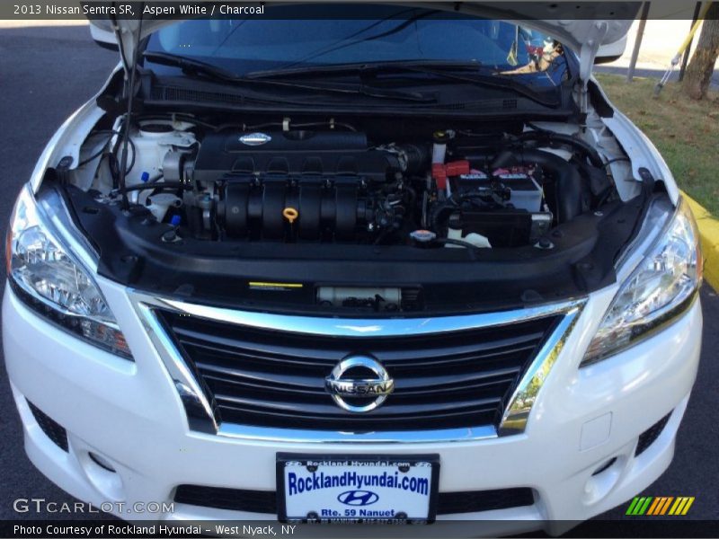 Aspen White / Charcoal 2013 Nissan Sentra SR