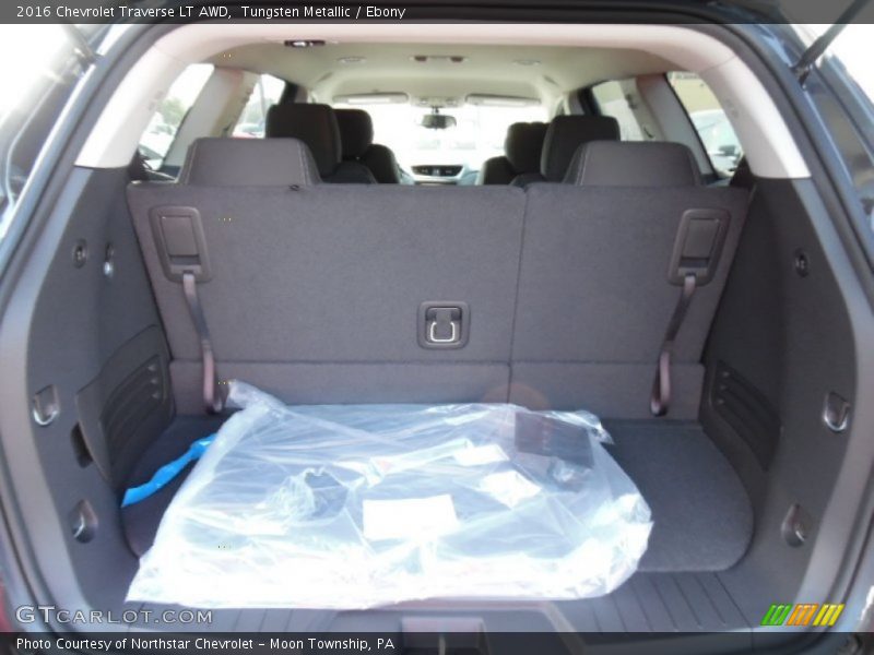 Tungsten Metallic / Ebony 2016 Chevrolet Traverse LT AWD