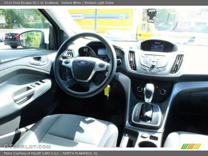 Oxford White / Medium Light Stone 2013 Ford Escape SE 2.0L EcoBoost