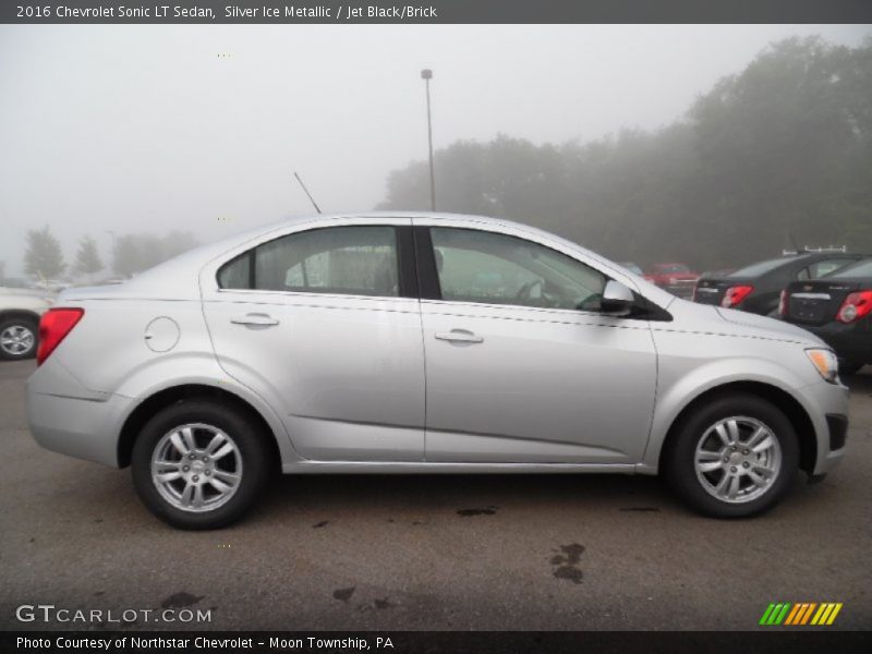 Silver Ice Metallic / Jet Black/Brick 2016 Chevrolet Sonic LT Sedan