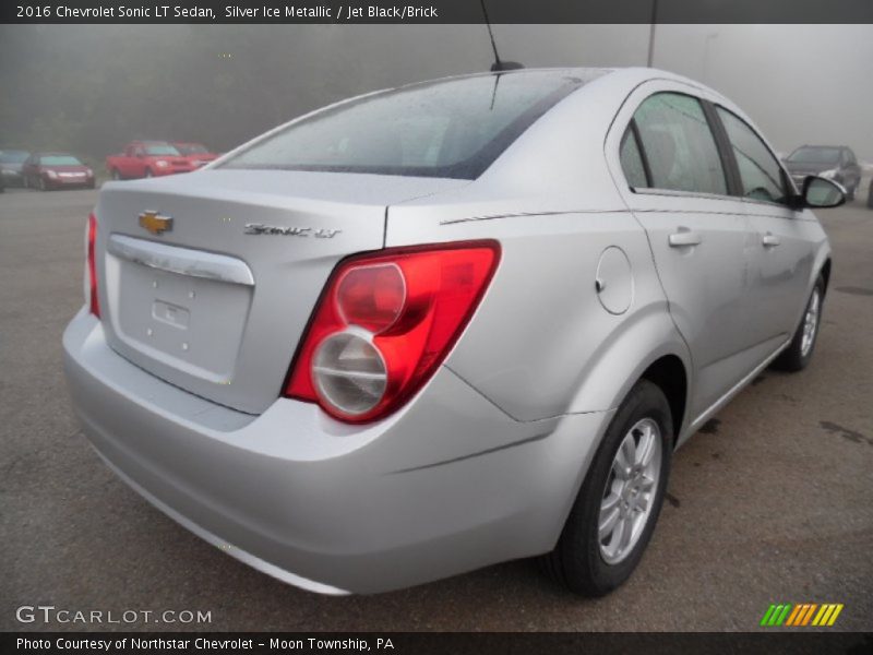 Silver Ice Metallic / Jet Black/Brick 2016 Chevrolet Sonic LT Sedan