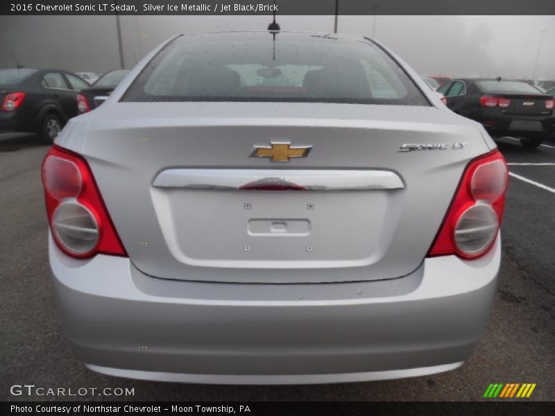 Silver Ice Metallic / Jet Black/Brick 2016 Chevrolet Sonic LT Sedan