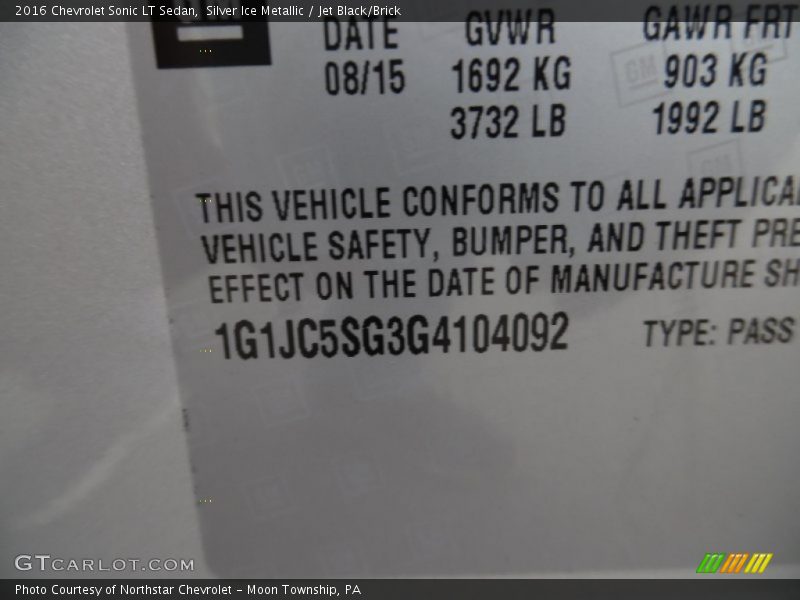 Silver Ice Metallic / Jet Black/Brick 2016 Chevrolet Sonic LT Sedan