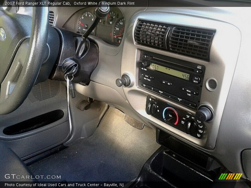 Oxford White / Medium Dark Flint 2007 Ford Ranger XLT Regular Cab