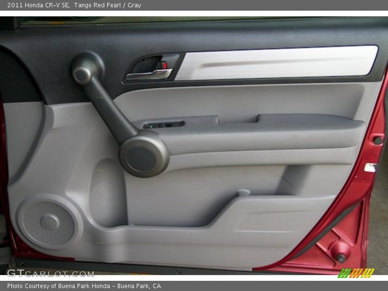 Tango Red Pearl / Gray 2011 Honda CR-V SE