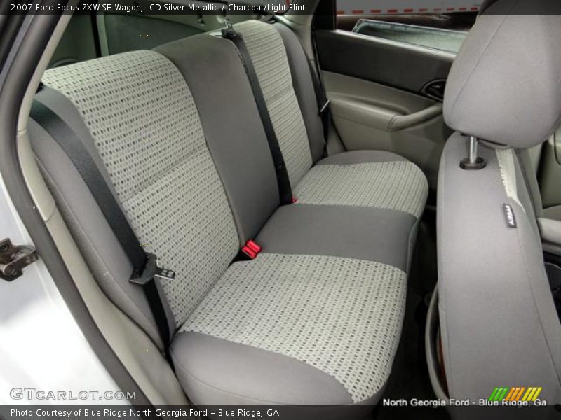 CD Silver Metallic / Charcoal/Light Flint 2007 Ford Focus ZXW SE Wagon