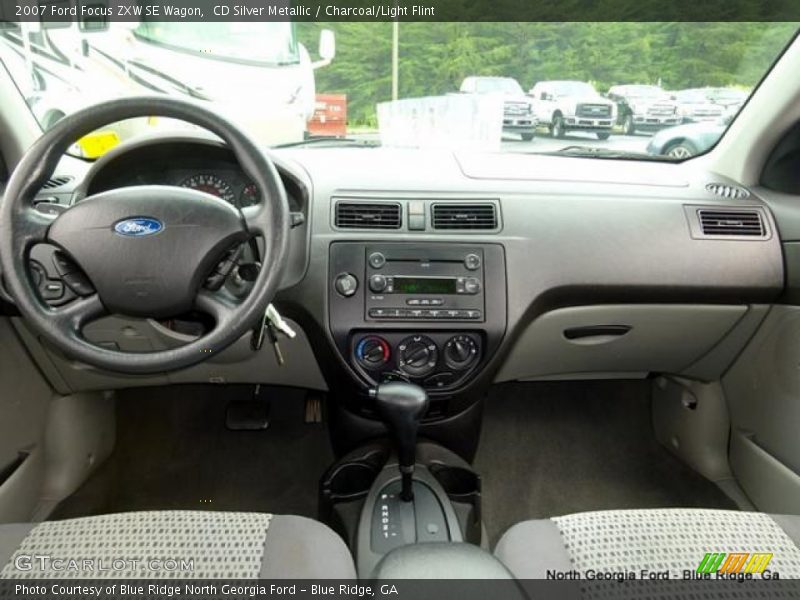CD Silver Metallic / Charcoal/Light Flint 2007 Ford Focus ZXW SE Wagon