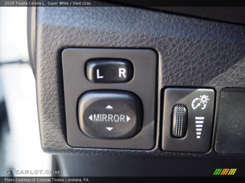 Controls of 2016 Corolla L