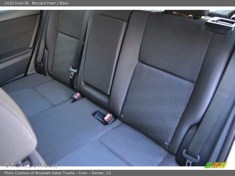 Rear Seat of 2016 iM 