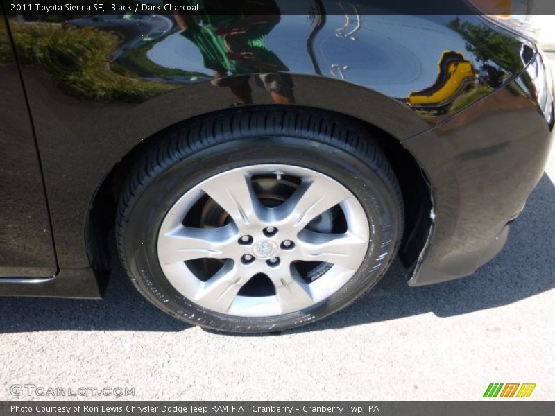 Black / Dark Charcoal 2011 Toyota Sienna SE