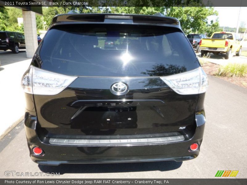 Black / Dark Charcoal 2011 Toyota Sienna SE