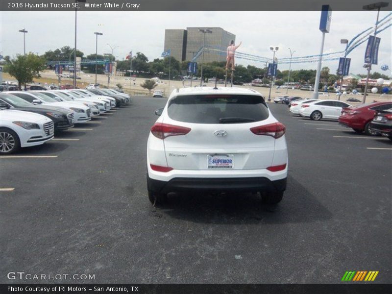 Winter White / Gray 2016 Hyundai Tucson SE