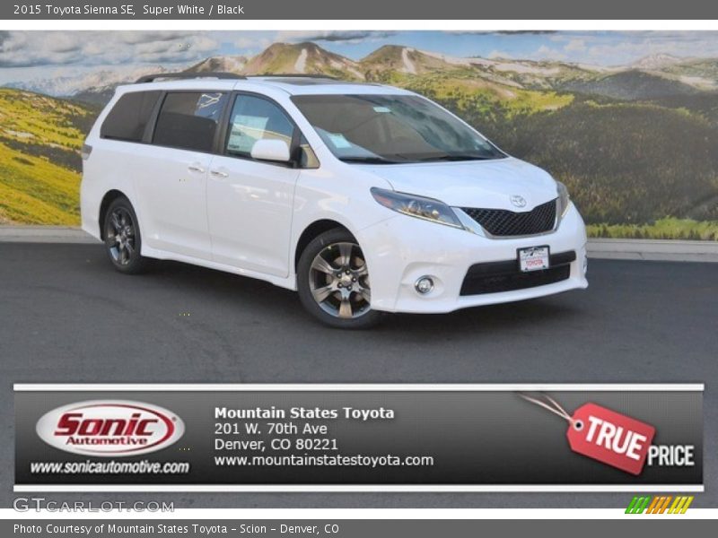 Super White / Black 2015 Toyota Sienna SE