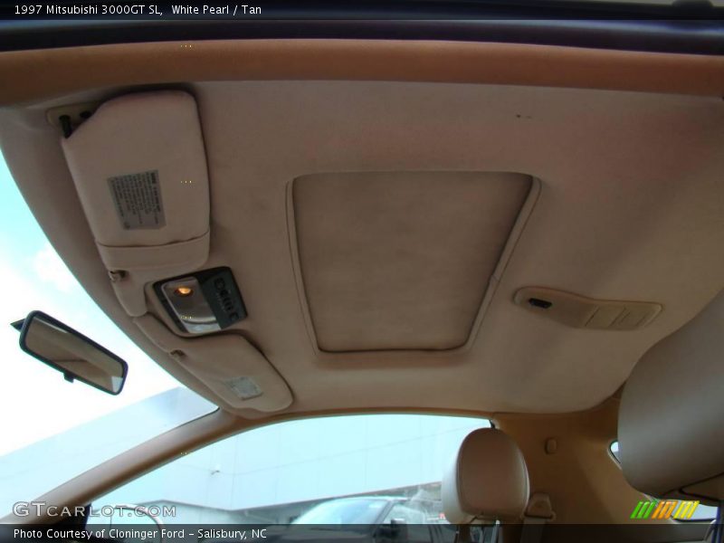 White Pearl / Tan 1997 Mitsubishi 3000GT SL